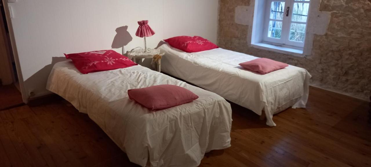 Les Demeures De La Laigne Bed & Breakfast Allas-Bocage Ngoại thất bức ảnh