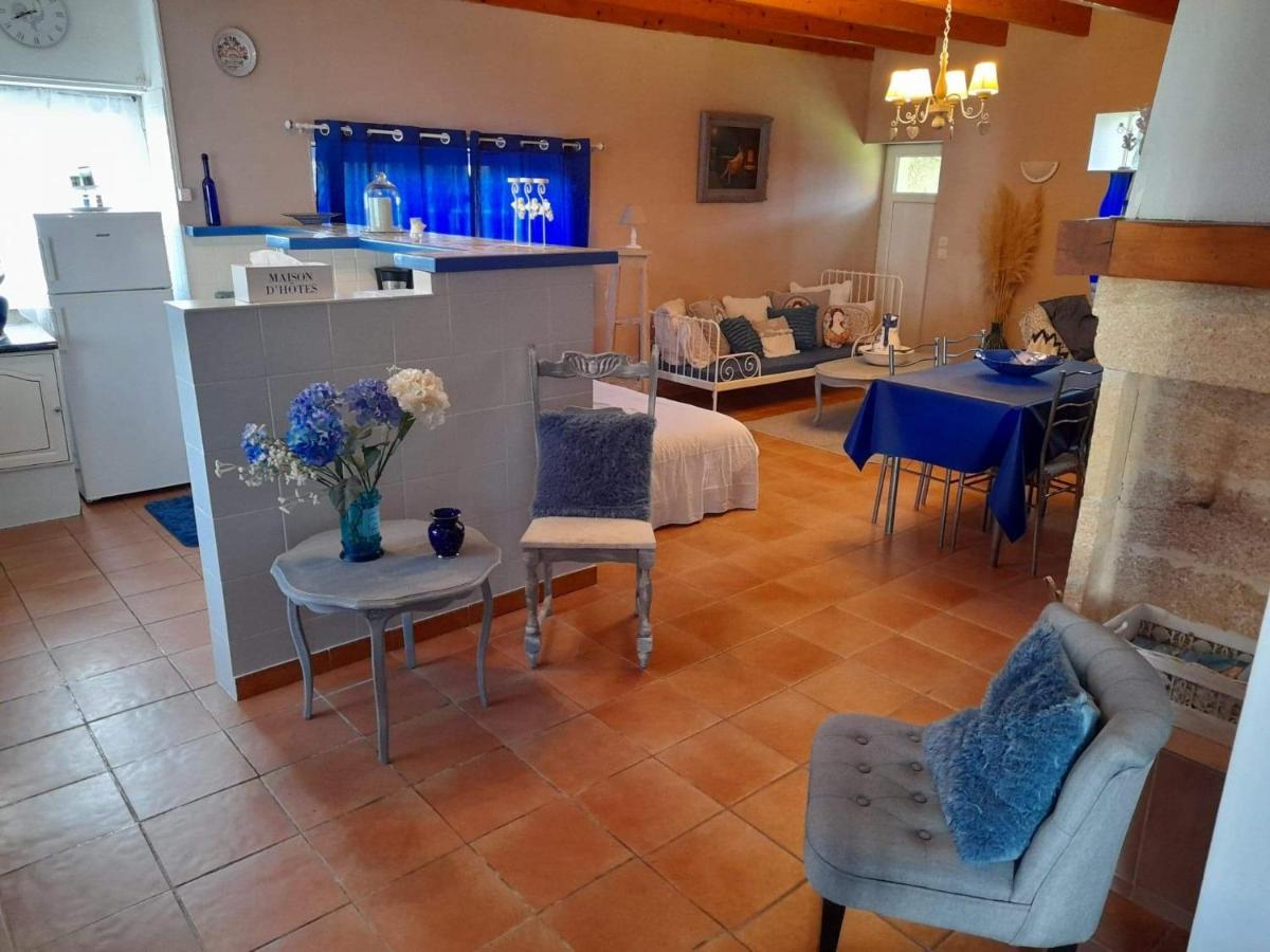 Les Demeures De La Laigne Bed & Breakfast Allas-Bocage Ngoại thất bức ảnh
