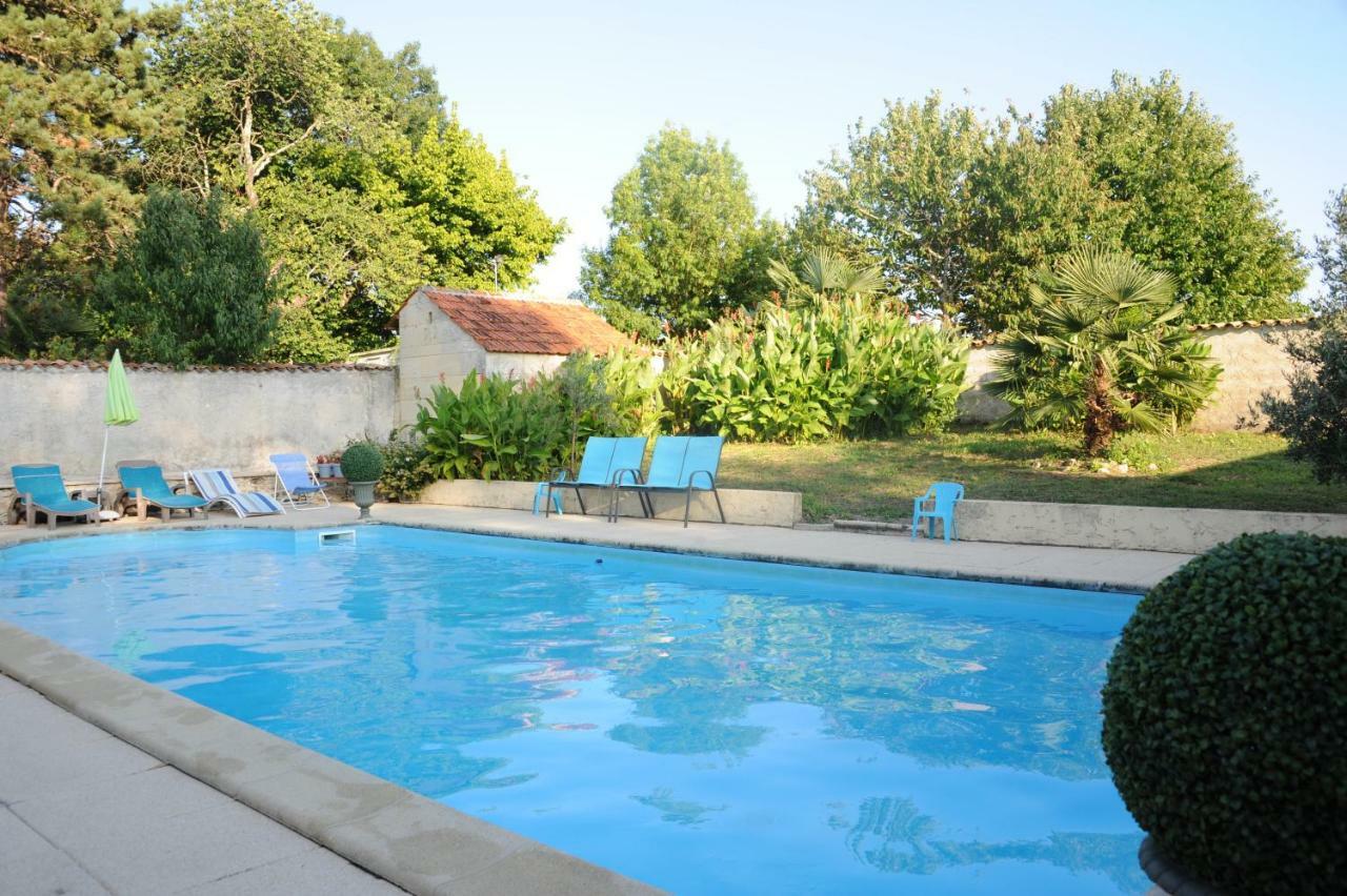 Les Demeures De La Laigne Bed & Breakfast Allas-Bocage Ngoại thất bức ảnh