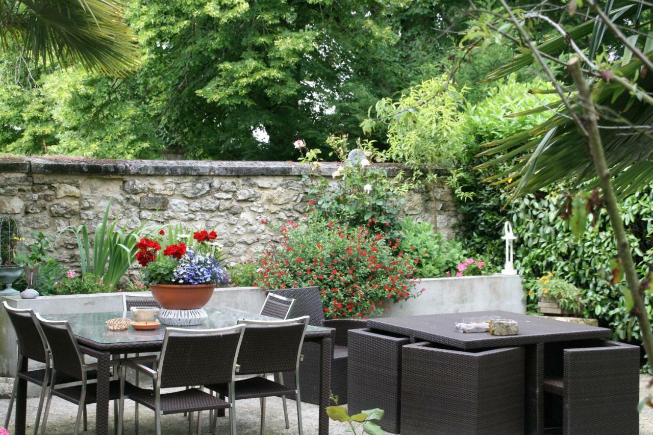 Les Demeures De La Laigne Bed & Breakfast Allas-Bocage Ngoại thất bức ảnh