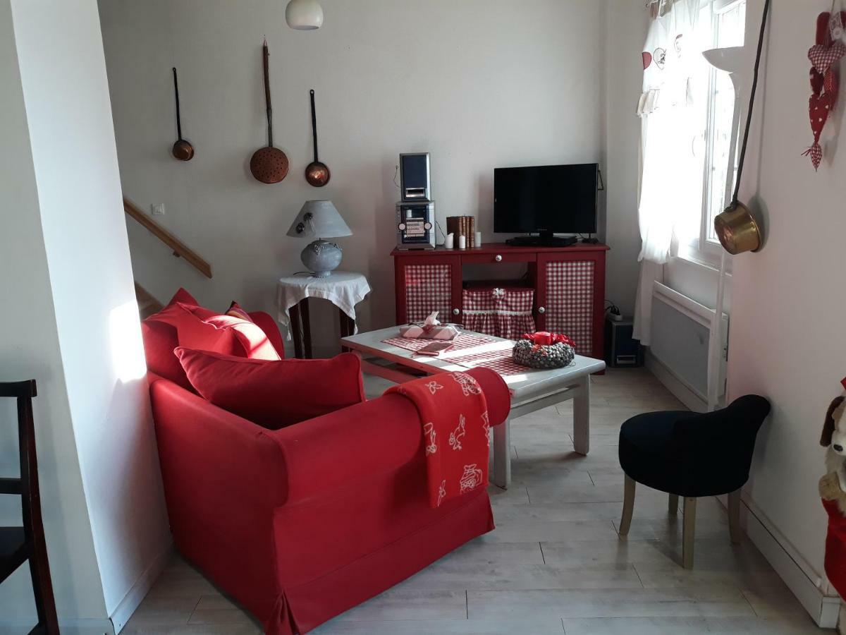 Les Demeures De La Laigne Bed & Breakfast Allas-Bocage Ngoại thất bức ảnh